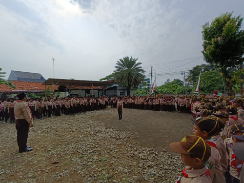 Upacara Pembukaan Persari Siaga dan LT 1 Gudep MI Salafiyah Warulor Meriahkan HUT Pramuka ke-64